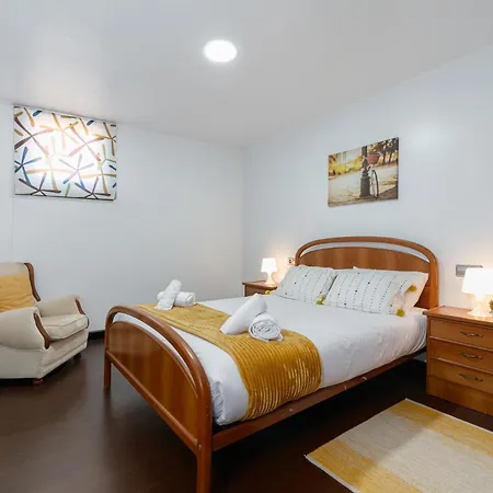 Retiro Rural Con Parking By * Vigo